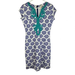 NWOT Hatley Women's Cap Sleeve Form Fitting Blue and White Floral Dress Size M